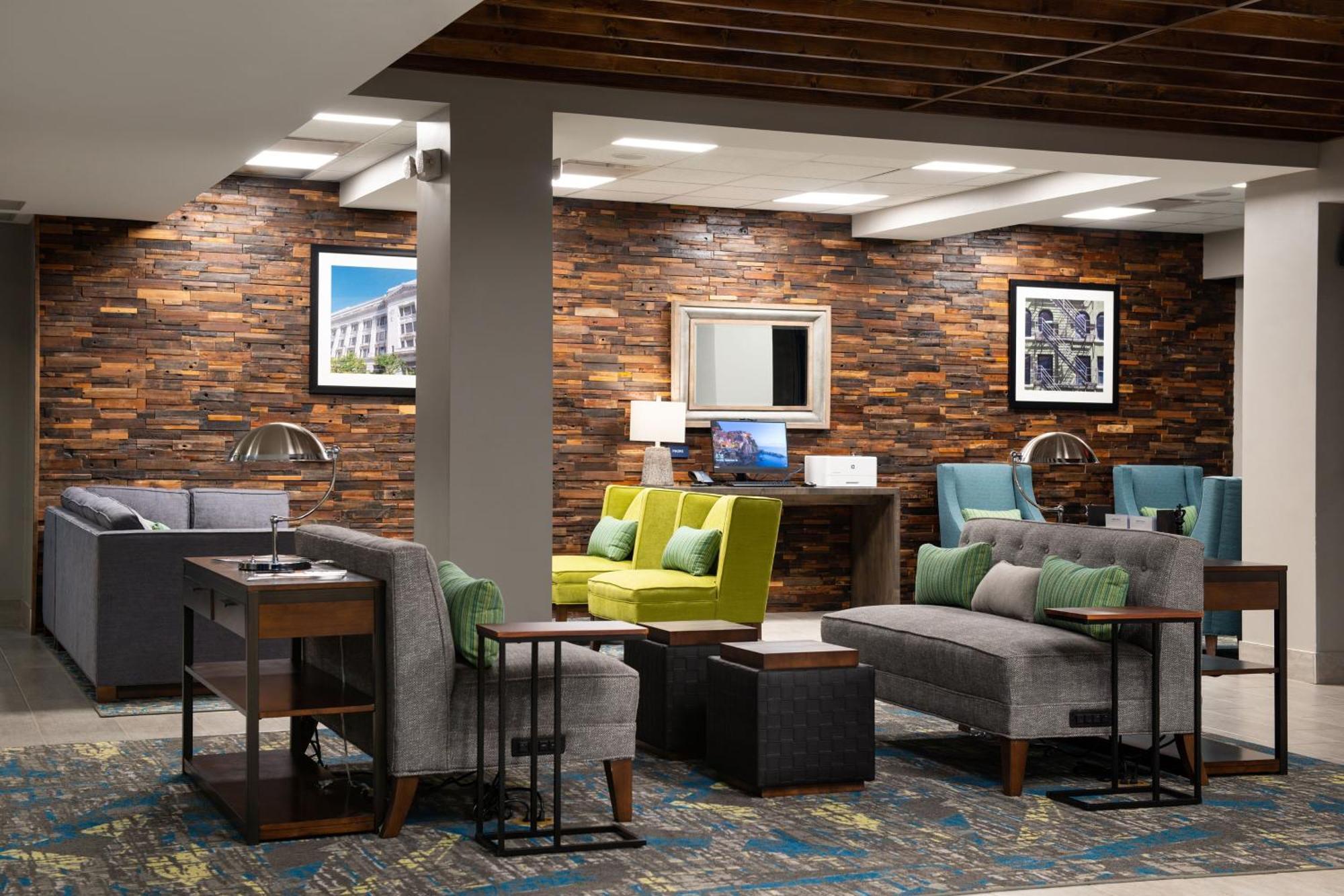 Four Points By Sheraton Omaha Midtown Экстерьер фото
