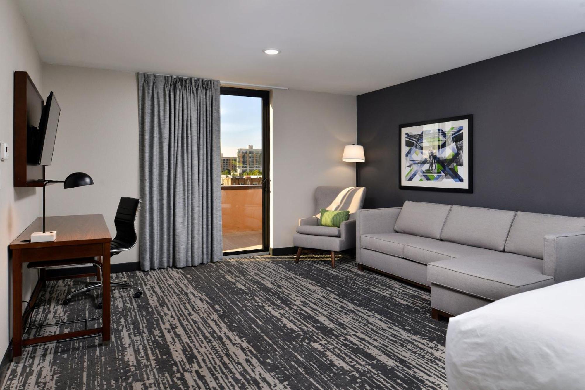 Four Points By Sheraton Omaha Midtown Экстерьер фото